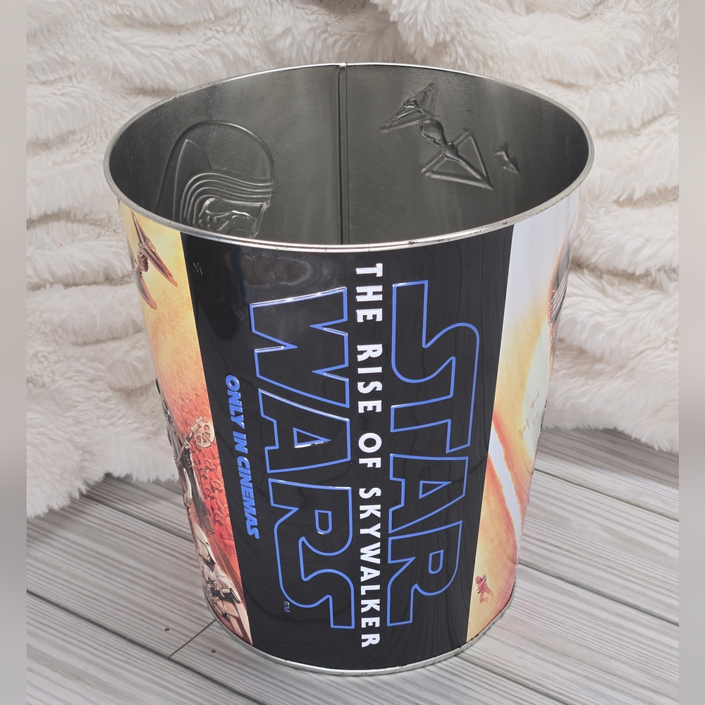 Disney Star Wars: The Rise of Skywalker Collectible Popcorn Bucket